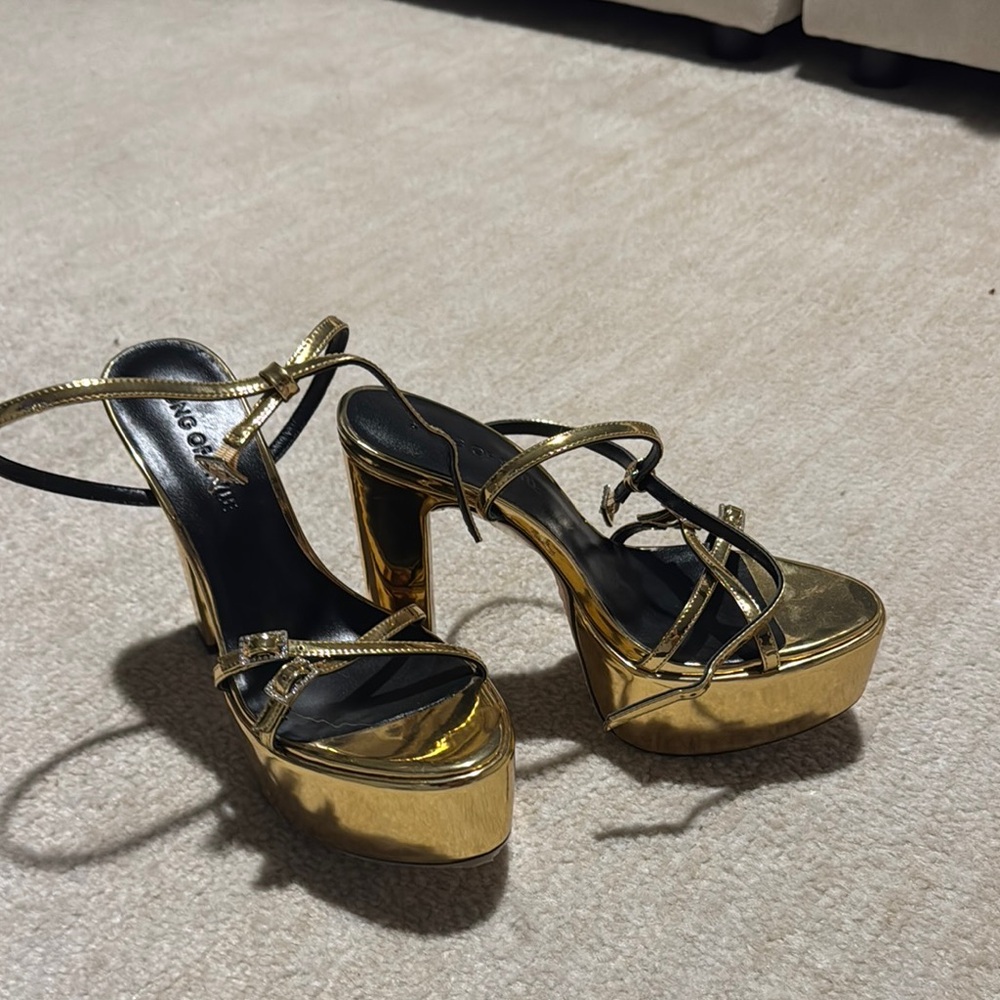 REVOLVE HEELS